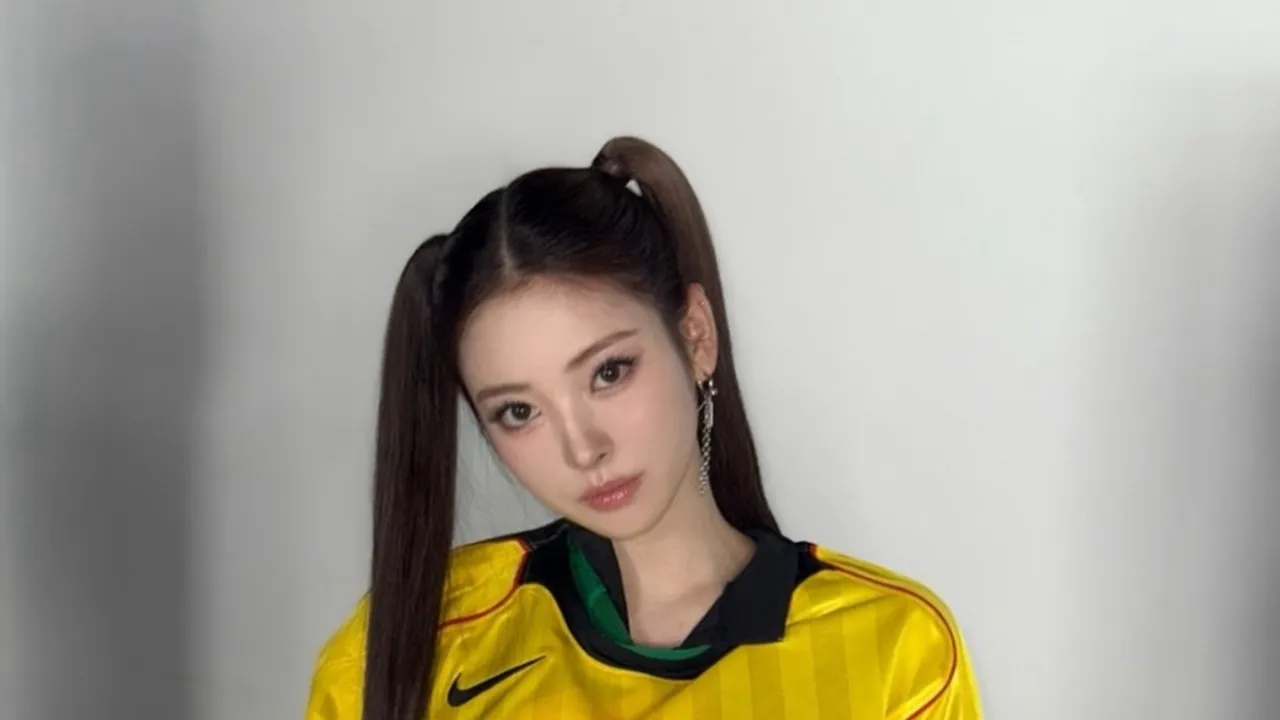 7 Potret Visual Anna MEOVV yang Bikin Knetz Tak Ragu Menobatkannya Sebagai Top Visual Gen-5