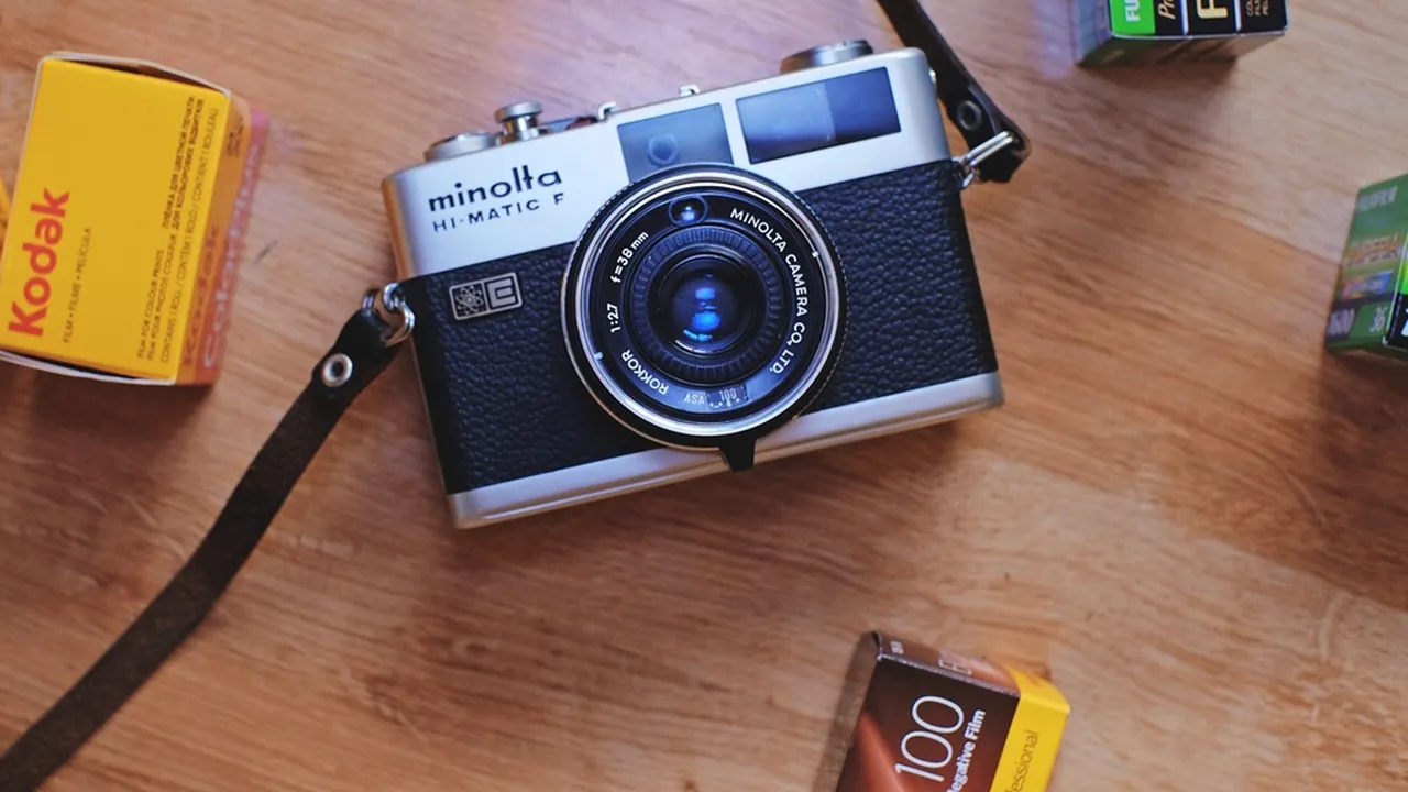 7 Rekomendasi Roll Film Kamera Analog yang Bagus dan Terjangkau Bagi Pemula