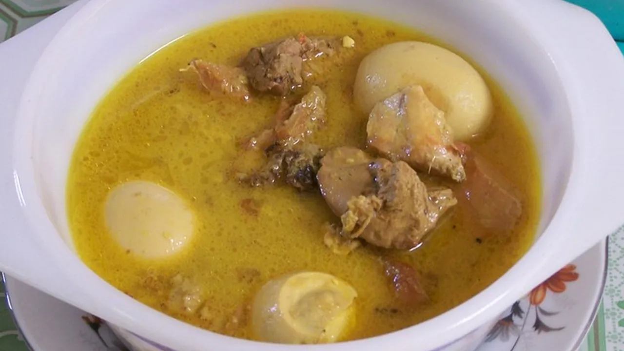 7 Resep Kreasi Opor Ayam Kampung yang dan Praktis Dibuat di Rumah