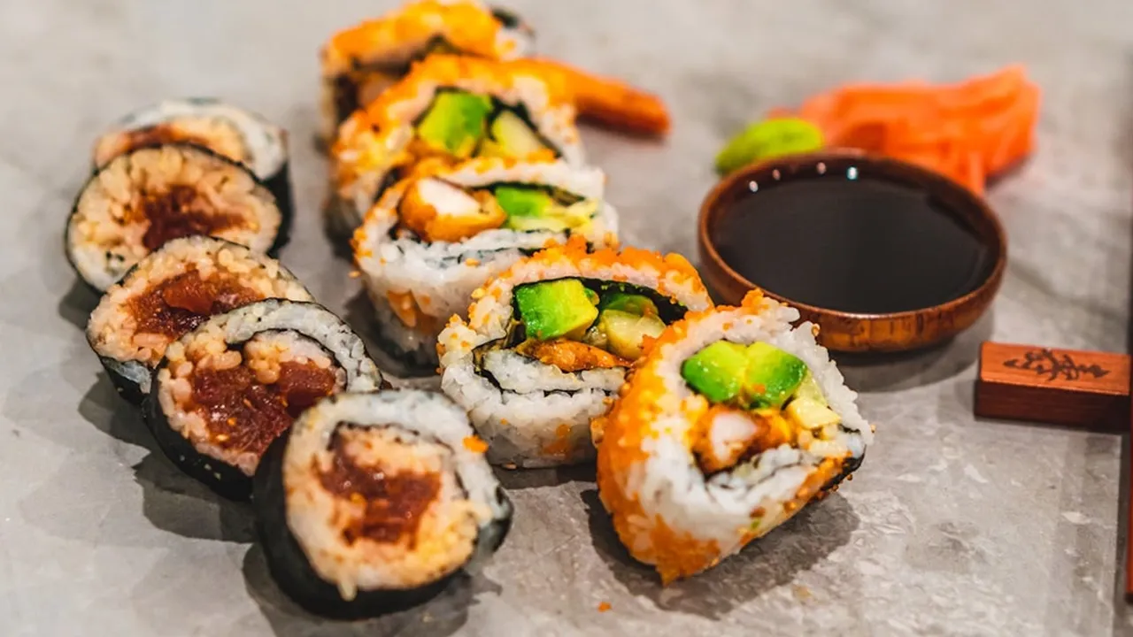 7 Resep Nasi Gulung Jepang ala Restoran yang Mudah dan Simpel untuk Dibuat