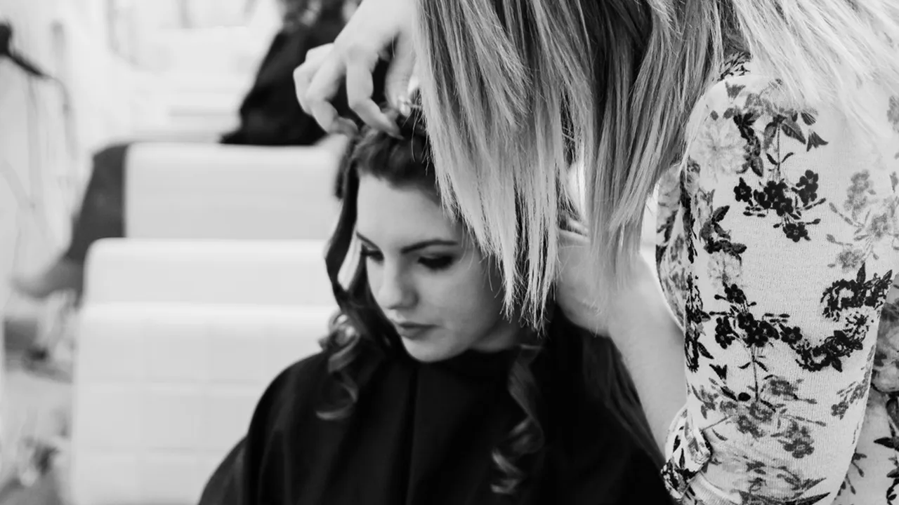 8 Arti Mimpi Potong Rambut Menurut Psikologi, Salah Satunya Simbol Transformasi Diri