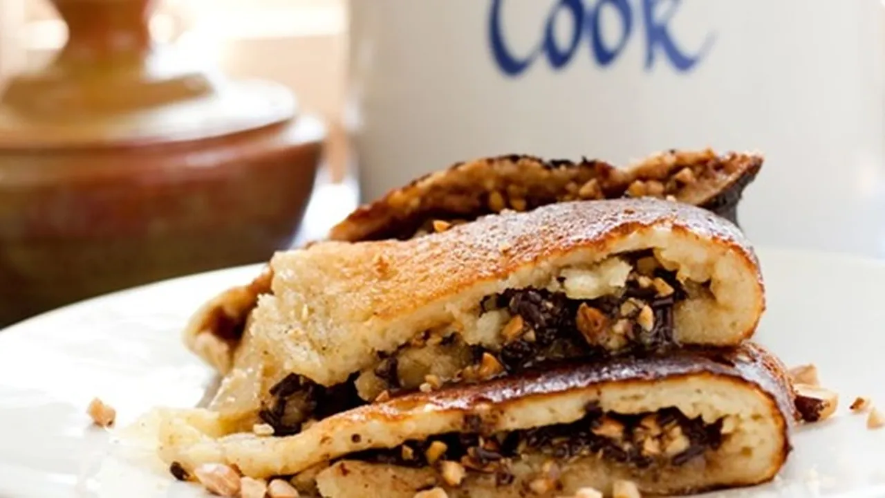 8 Cara Membuat Martabak Manis yang Enak dan Lembut, Mudah Dibuat Pakai Teflon