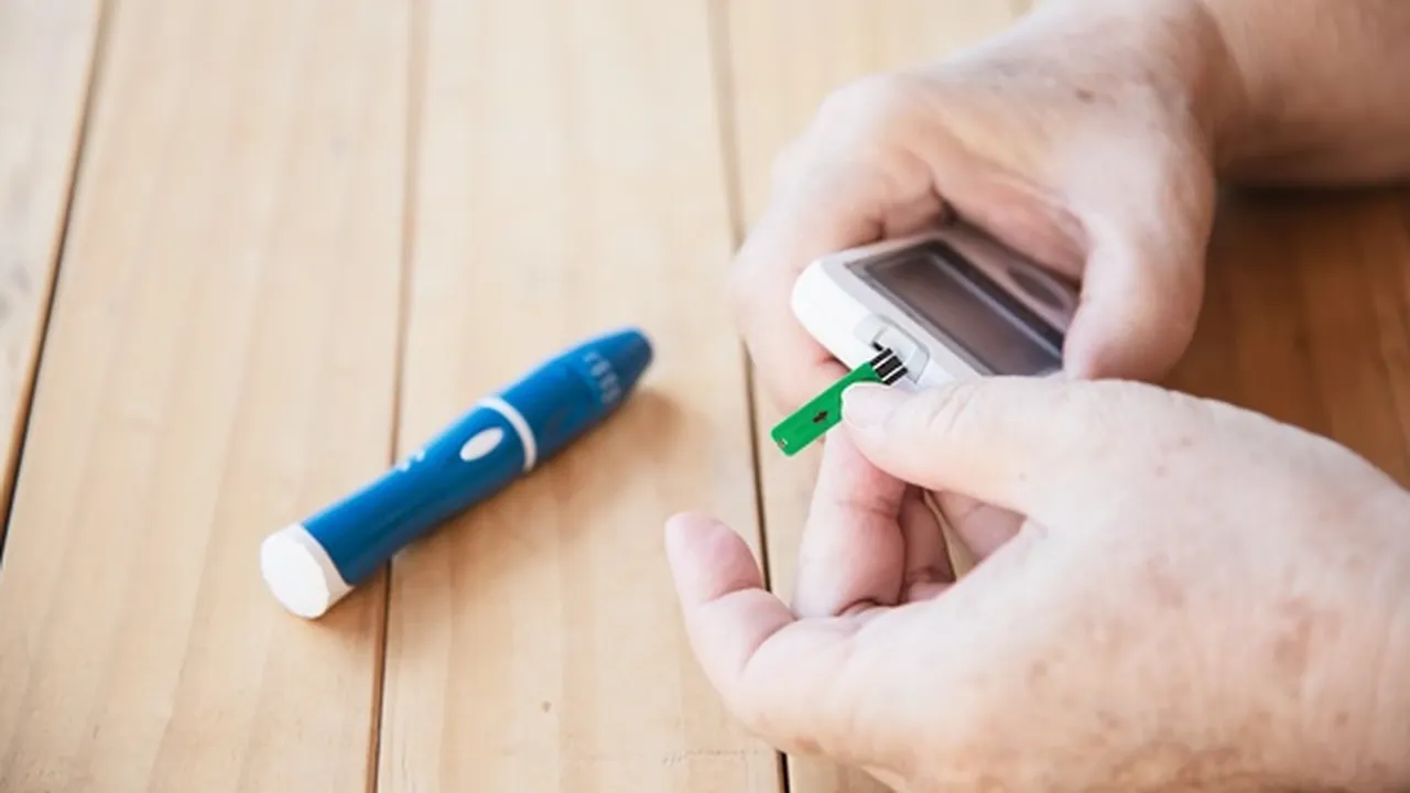 8 Cara Menurunkan Gula Darah Secara Alami, Efektif Mengontrol Diabetes