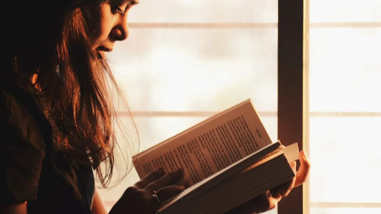8 Jenis Buku Fiksi yang Perlu Diketahui, Simak Perbedaan dan Karakteristiknya Masing-masing