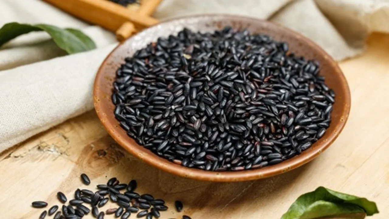 8 Manfaat Beras Hitam untuk Kesehatan Tubuh, Luar Biasa Bagus Buat Diet