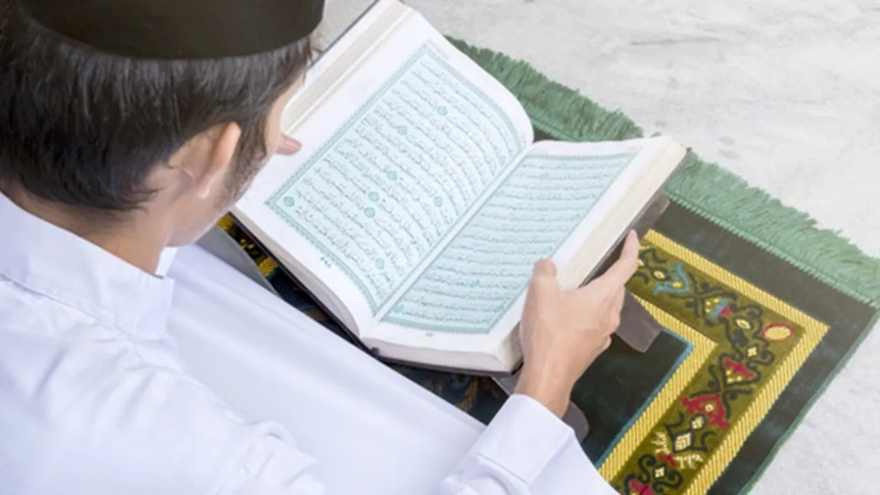 8 Manfaat Surat Yasin Bila Dibaca Secara Rutin, Baik untuk Kehidupan Dunia - Akhirat