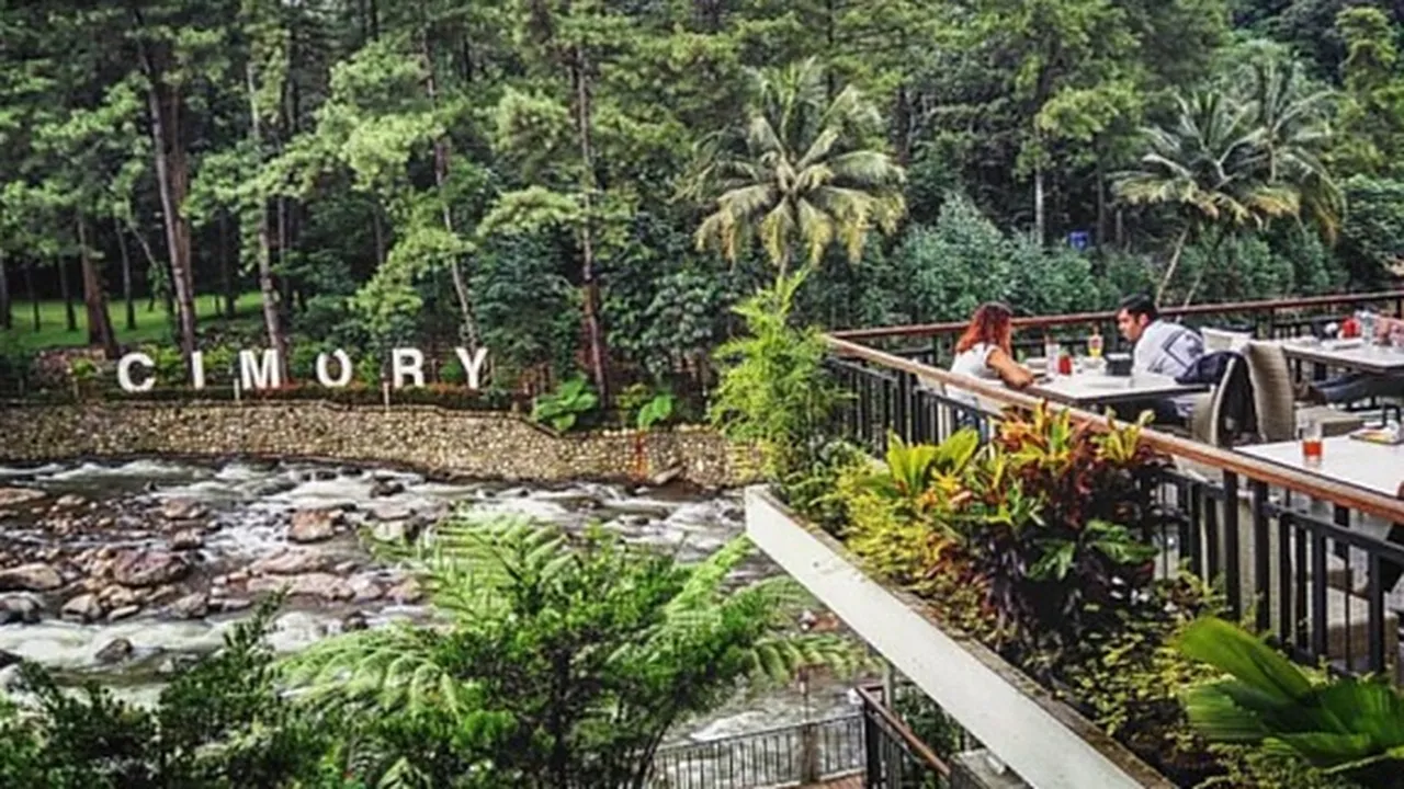 8 Rekomendasi Tempat Makan di Puncak Bogor dengan Hidangan Lezat dan Pemandangan Indah