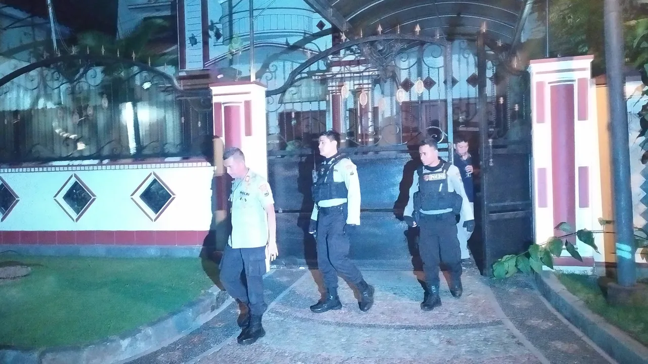 8 Rumah di Malang Digerebek Terkait Kejahatan Cybercrime Internasional