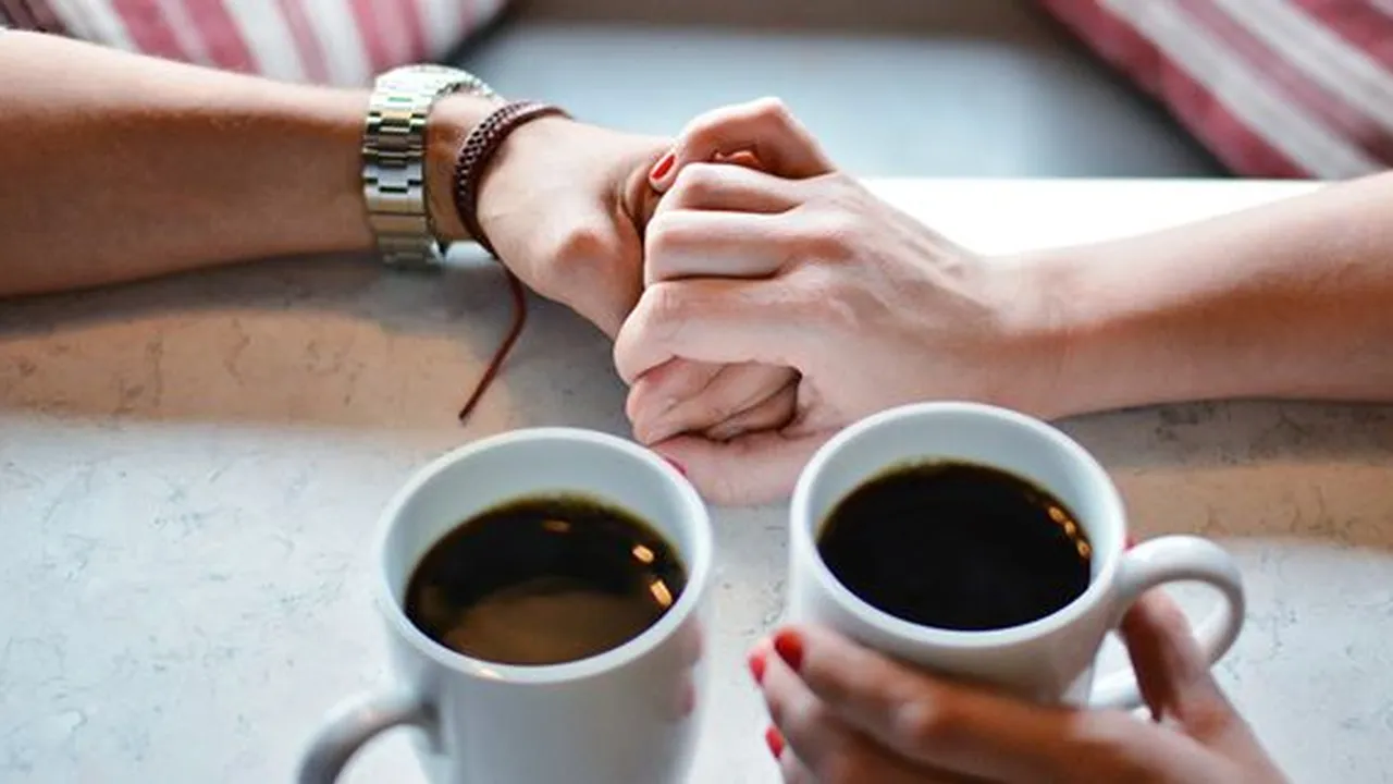 80 Kata-Kata Romantis Bikin Baper Buat Pasangan, Jadi Gombalan Tapi Tulus
