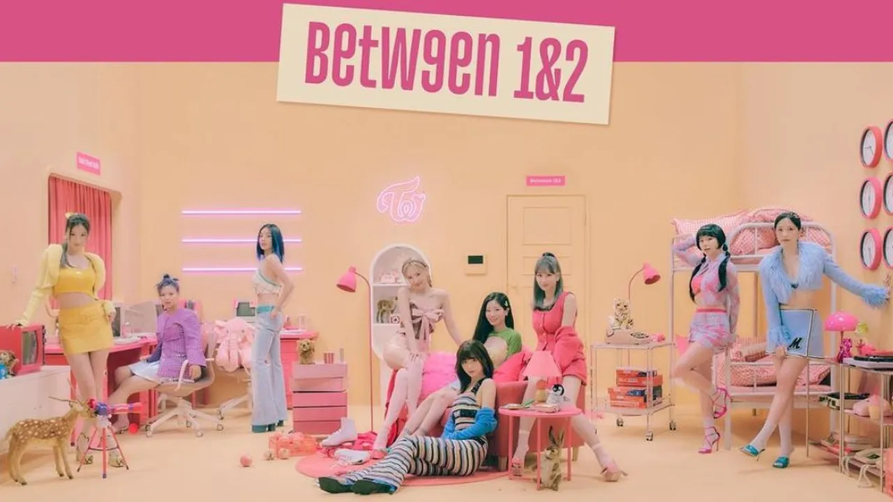 ‘BETWEEN 1&2’ TWICE Jadi Album Girl Group K-pop Pertama yang Bertahan di Billboard 200 Selama 4 Minggu