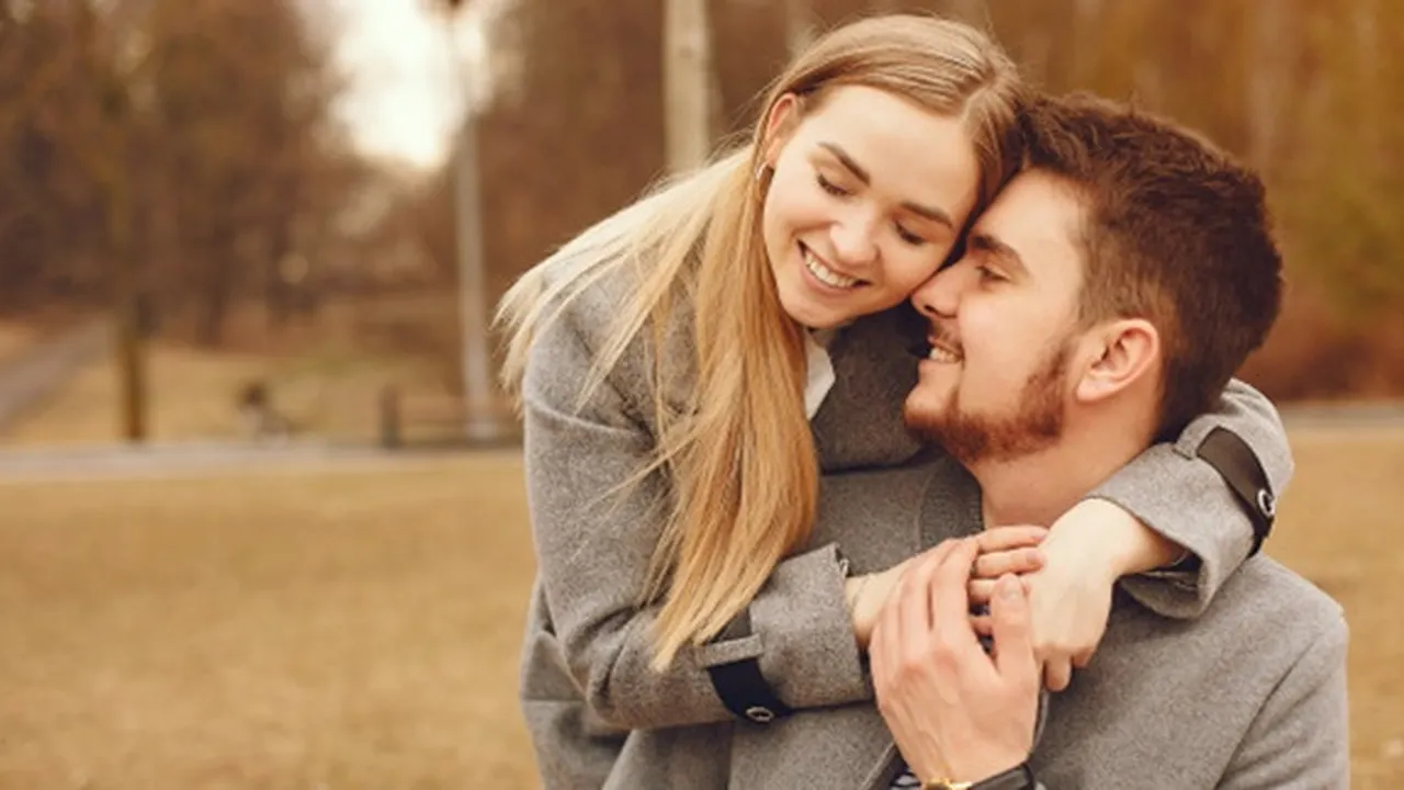 100 Kata-Kata Bucin Singkat dan Populer, Romantis dan Bikin Baper Si Doi