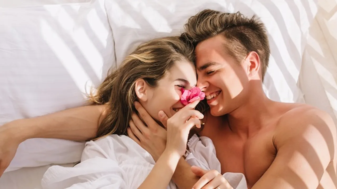 9 Cara Kebiasaan Sehat Berhubungan Intim yang Perlu Dilakukan