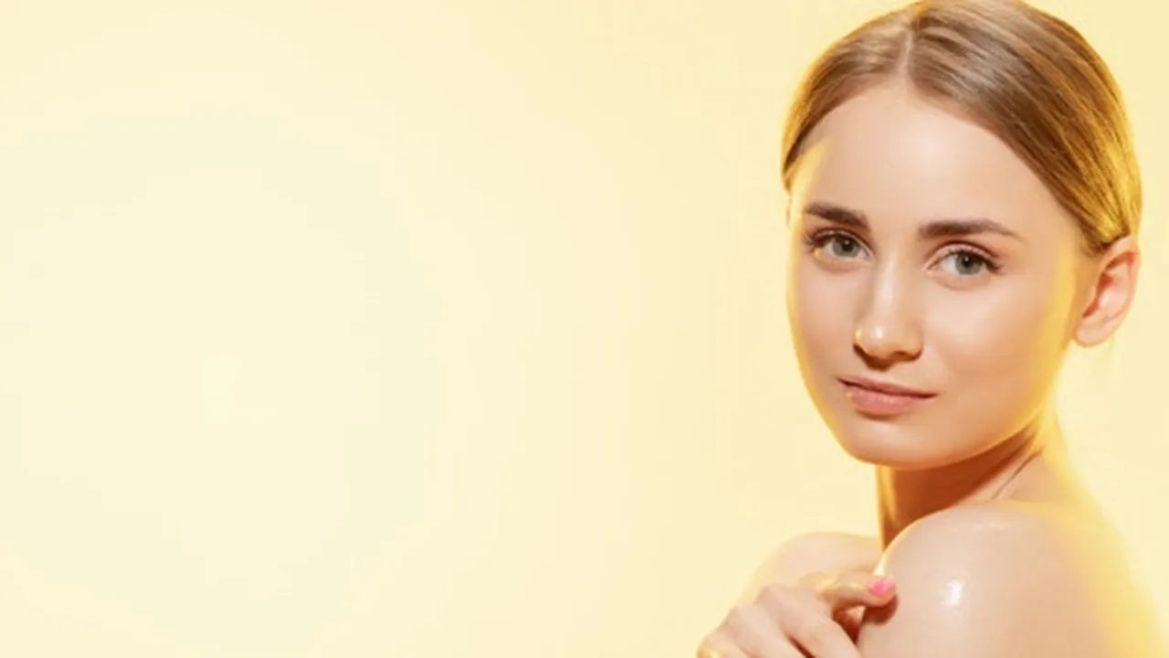 9 Cara Mengencangkan Kulit Wajah Secara Alami Agar Tampak Awet Muda