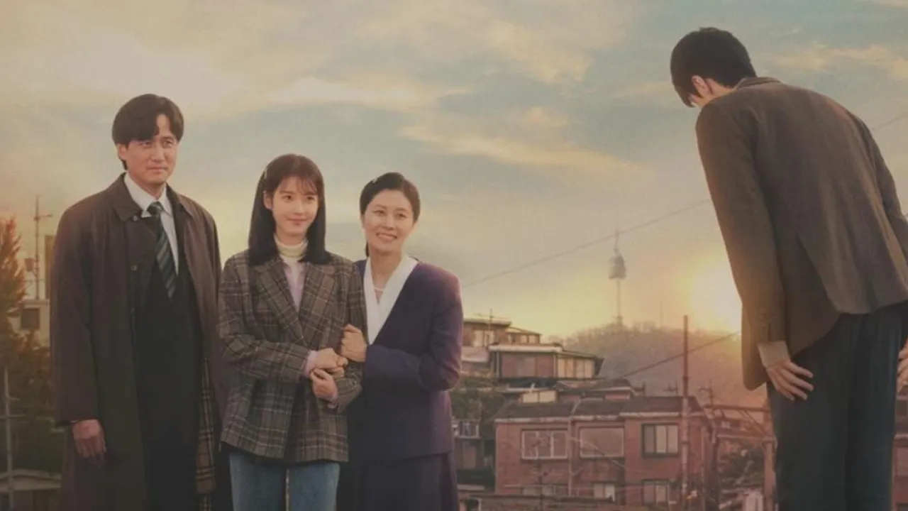9 OST Drama Korea yang Dinyanyikan oleh IU, Terbaru Ada Lagu 'Midnight Walk'