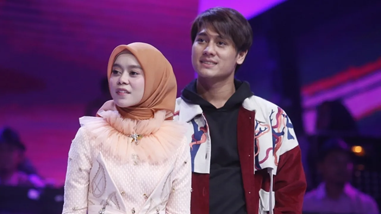 9 Perjalanan Cinta Lesti dan Rizky Billar, Sempat Disebut Tak Cocok Oleh Mantan - Akhirnya Jadian Tepis Settingan