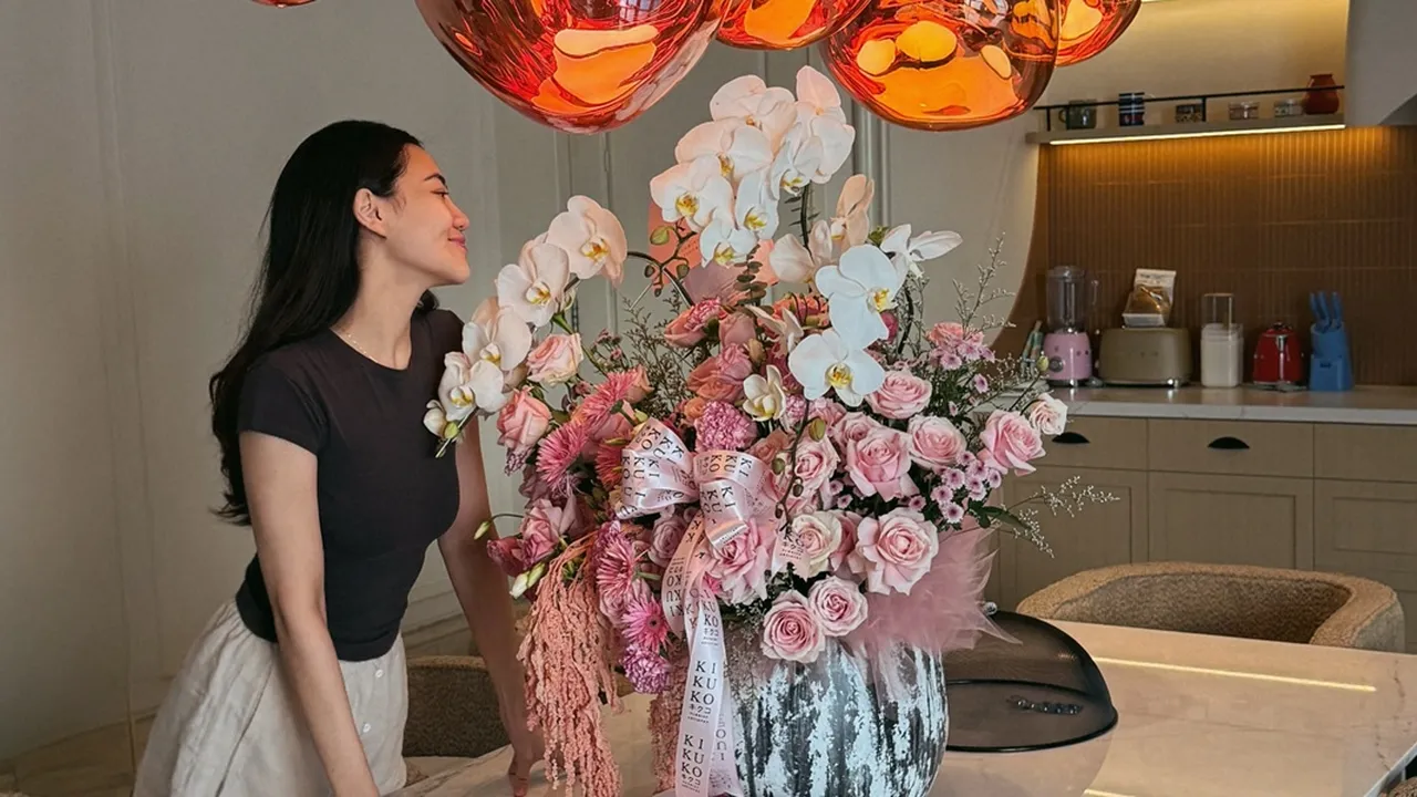 Aaliyah Massaid Terharu Dapat Kejutan Anniversary, Thariq Halilintar Tulis Pesan Romantis