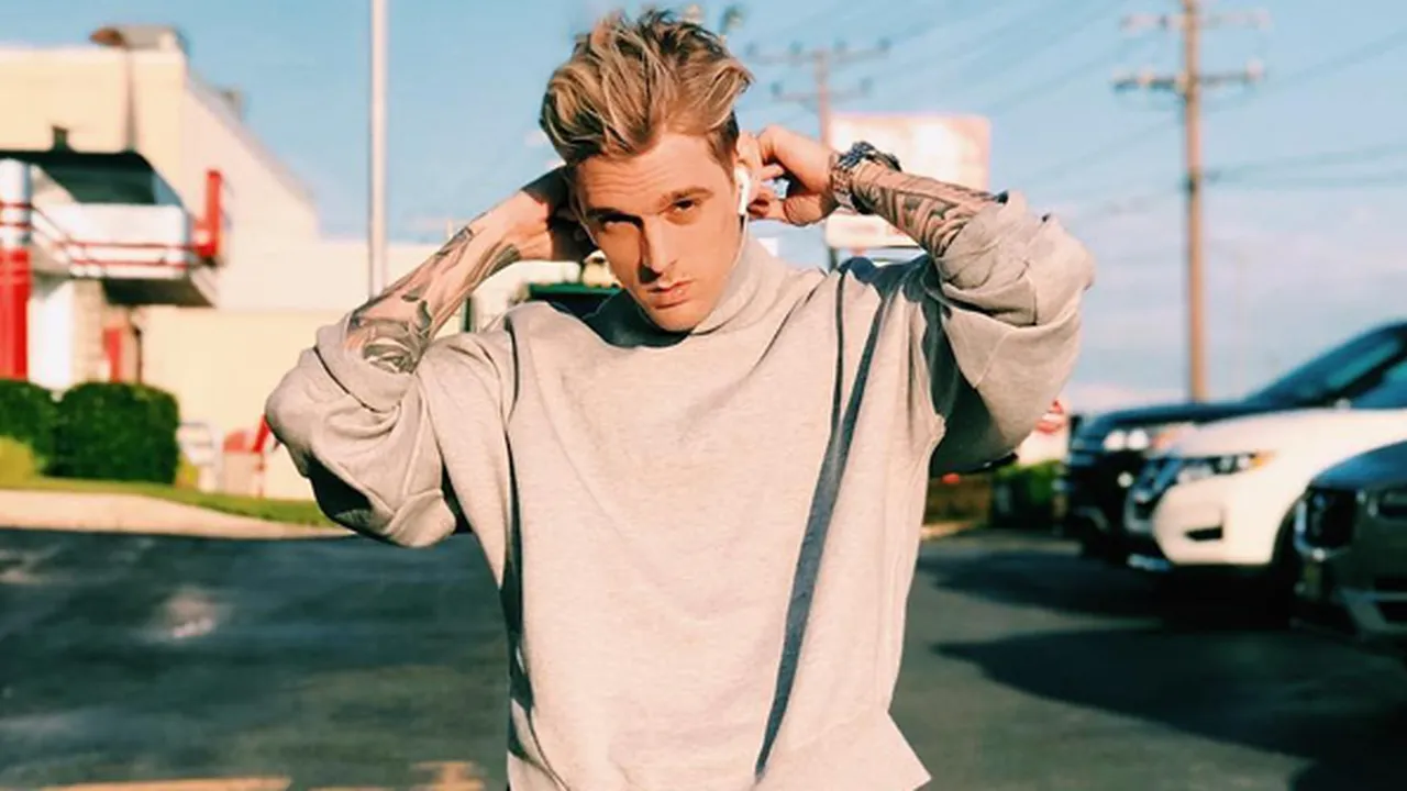 Aaron Carter Tepis Rumor Kehamilan Pacarnya