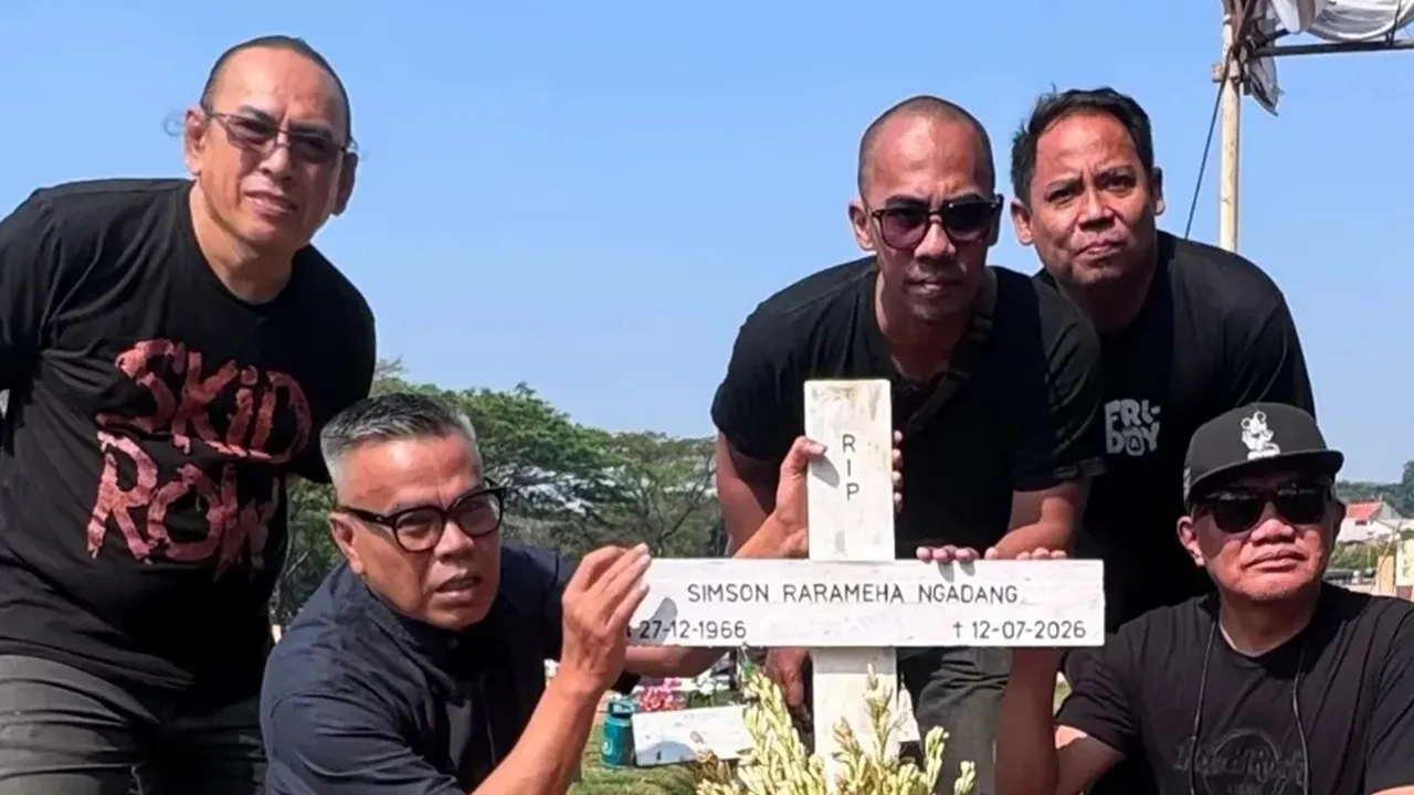 Abdel Langsung ke Makam Temon Sepulang dari Amerika, Tangis Pecah di TPU Tanah Kusir