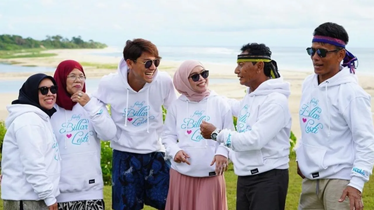 Acara Lamaran Anaknya Tayang Live di TV, Begini Reaksi Ayah Lesti