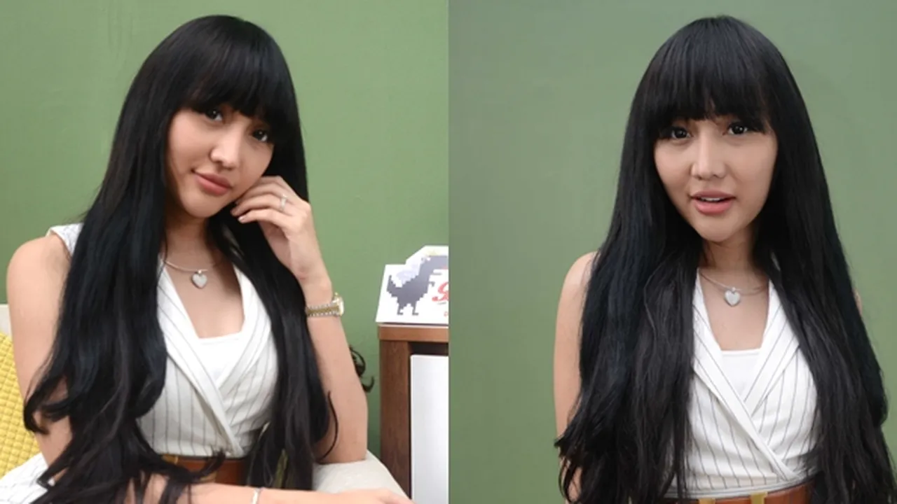 Ada Yang Gerak-Gerak di Perutnya, Lucinta Luna Hamil?