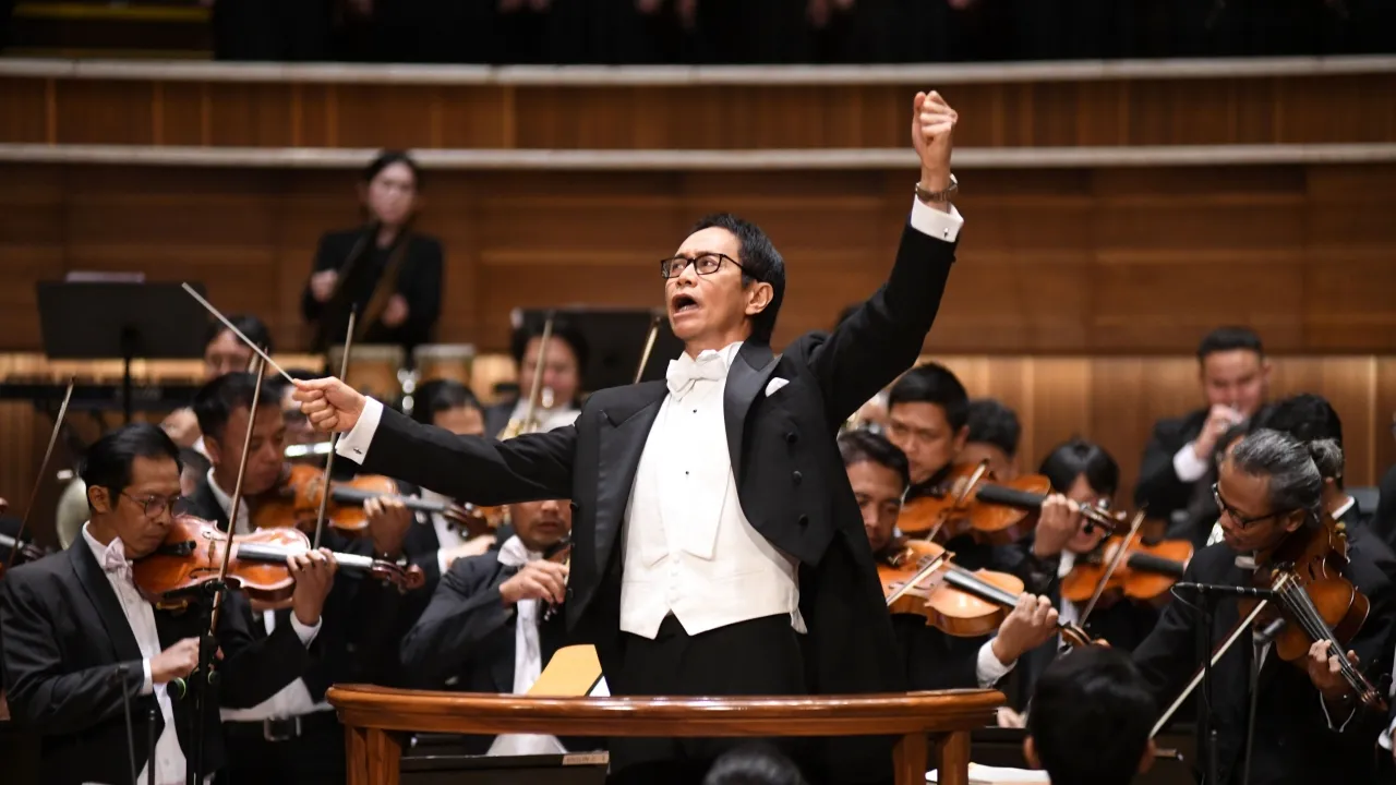 Addie MS Pimpin Konser Twilite Orchestra 35th Anniversary, Pukau Ribuan Penonton