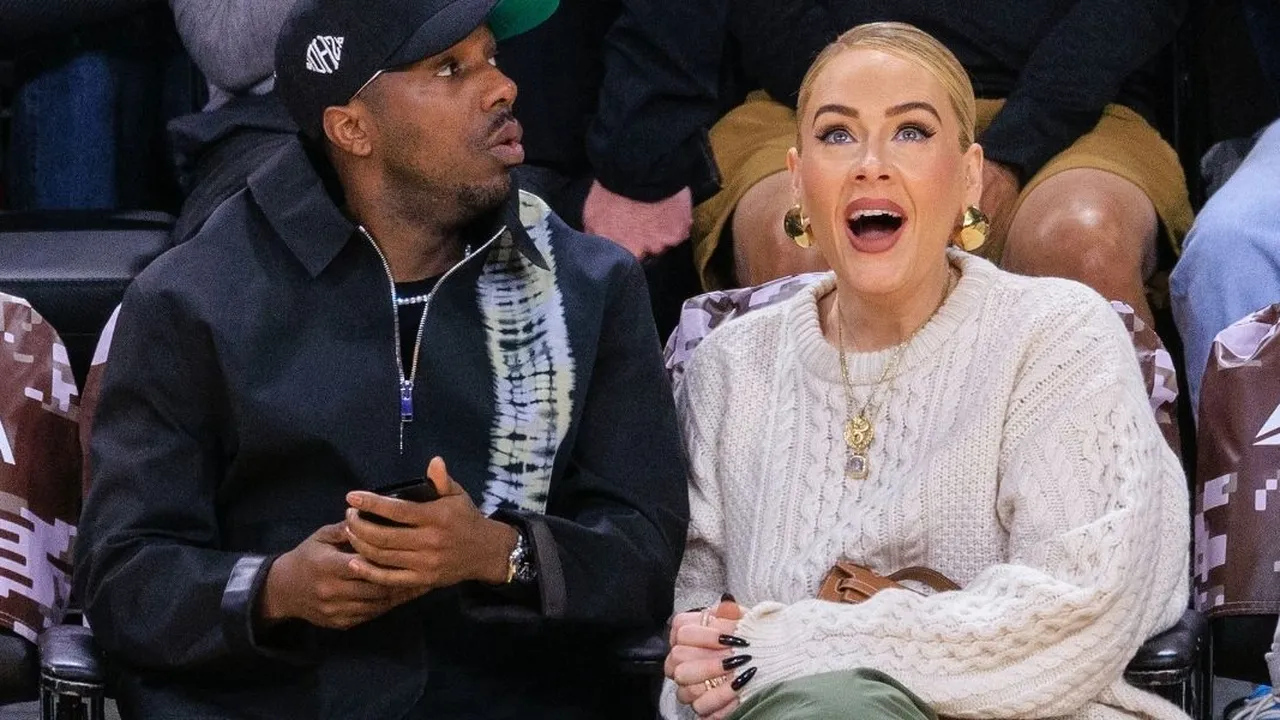 Adele Tunjukkan Cincin Tunangan Mewah Pemberian Rich Paul