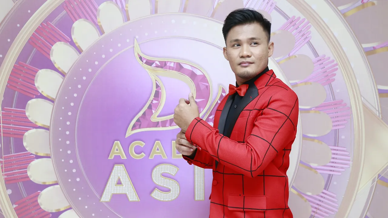 Adli Shazwi Lolos, Nazirul Zaenal Harus Tersenggol