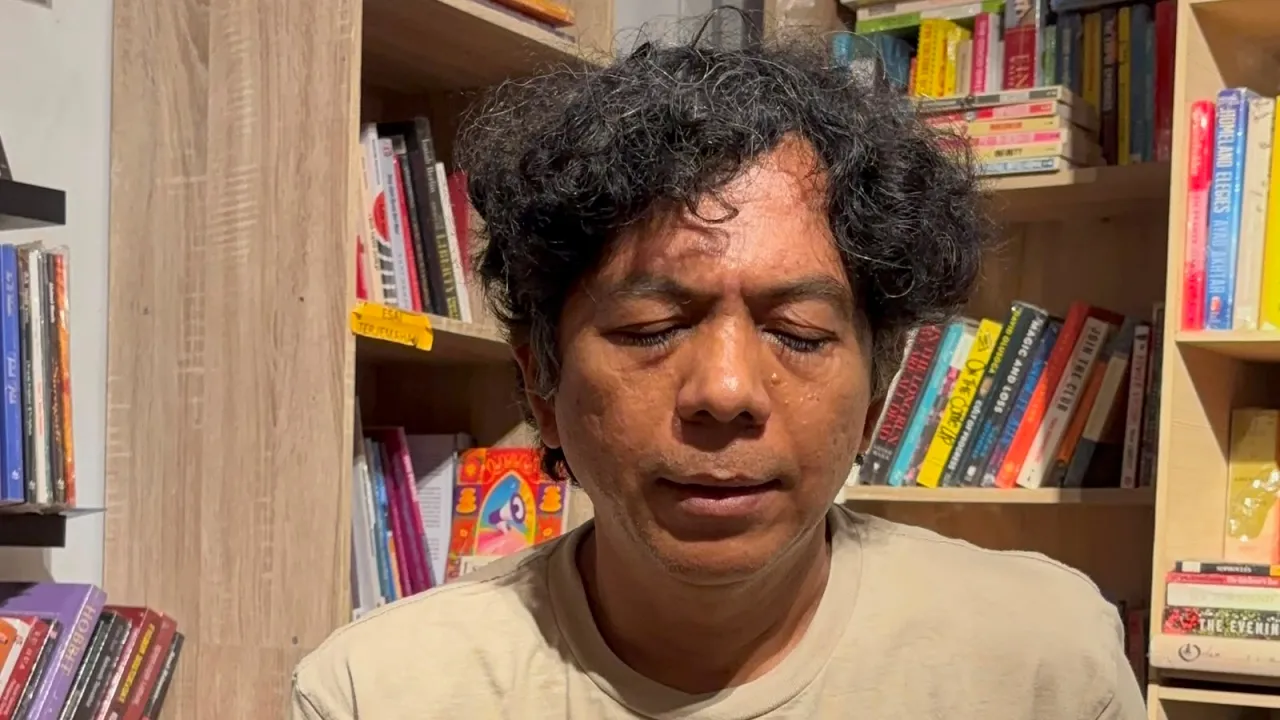 Adrian Yunan Bangga Atas Pencapaian Efek Rumah Kaca, Dari Satu Album ke Panggung Besar
