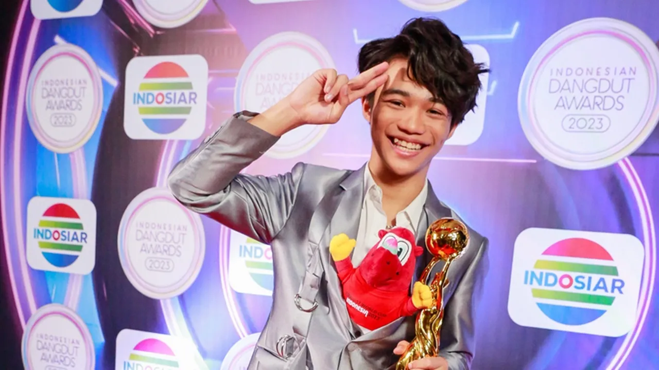 Afan DA Tak Menyangka Sabet Piala Penyanyi Dangdut Pendatang Baru Solo Pria Terpopuler IDA 2023