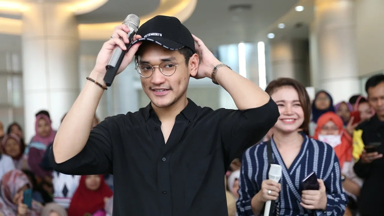 Afgan Buka Suara Soal Panggilan Sayang Bubu ke Rossa