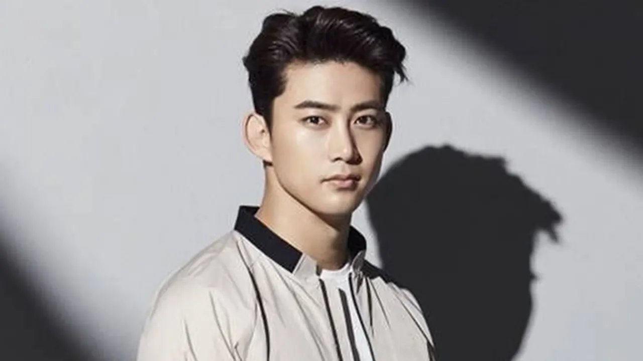 Agensi Konfirmasi Taecyeon 2PM Berpacaran dengan Non Selebriti