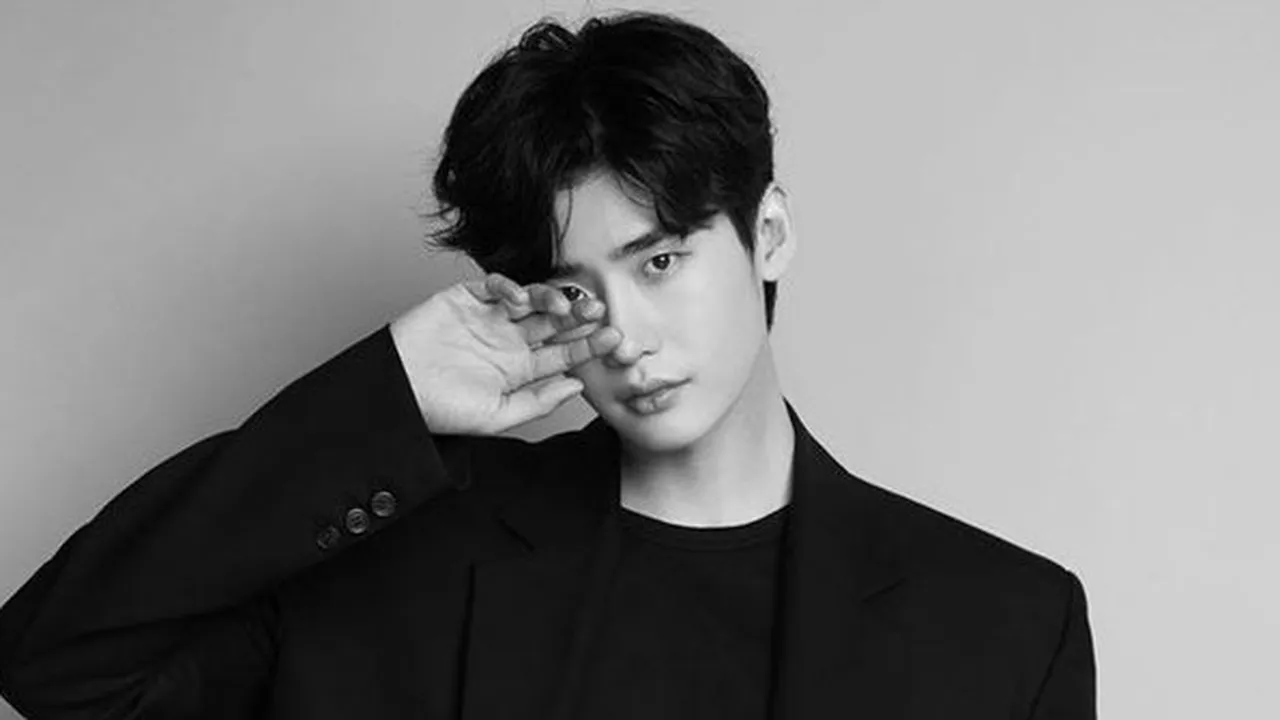 Agensi Yang Tangani Fan Meeting Lee Jong Suk Siap Bertanggung Jawab
