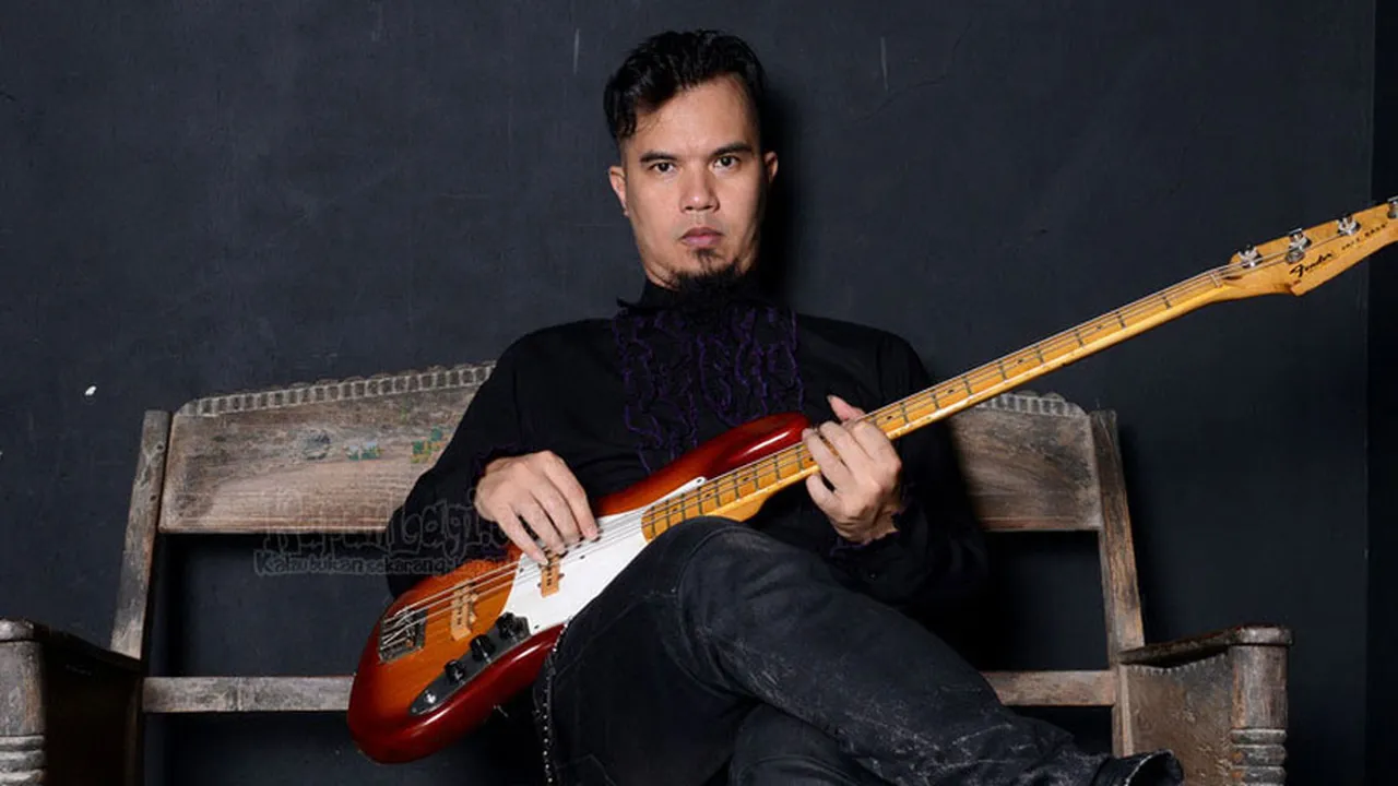 Ahmad Dhani dan Bidadari Bersuara Emas Pilihannya