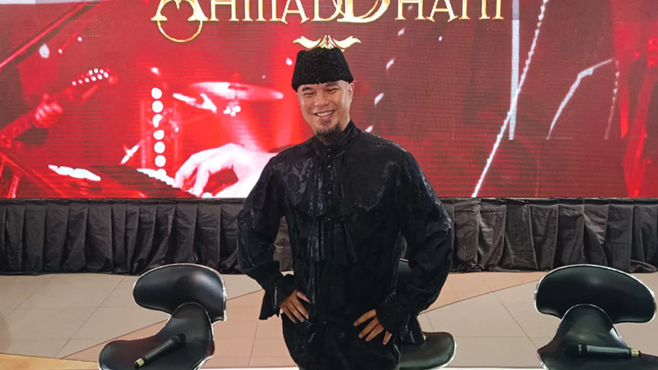 Ahmad Dhani Larang Once Mekel Bawakan Lagu Dewa 19