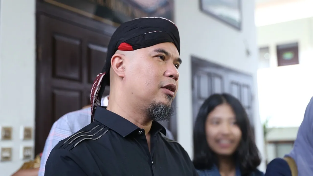 Ahmad Dhani Mangkir Sidang Ujaran Kebencian Hari Ini, Kemana?