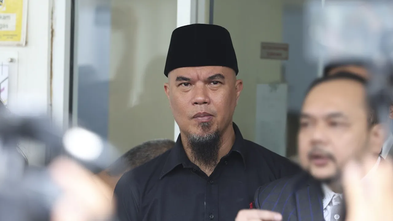 Ahmad Dhani Soal Laporan Buat Lita Gading: Proses Hukum Terus Berlanjut Ahmad Dhani Soal Laporan Buat Lita Gading: Proses Hukum Terus Berlanjut