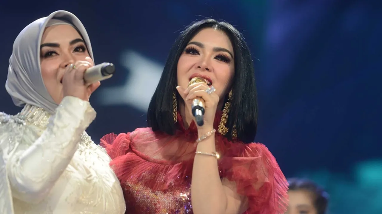 Aisyahrani Mengaku Deg-degan Tapi Pasrah Saat Bernyanyi di Ulang Tahun Ke-28 SCTV Aisyahrani Mengaku Deg-degan Tapi Pasrah Saat Bernyanyi di Ulang Tahun Ke-28 SCTV