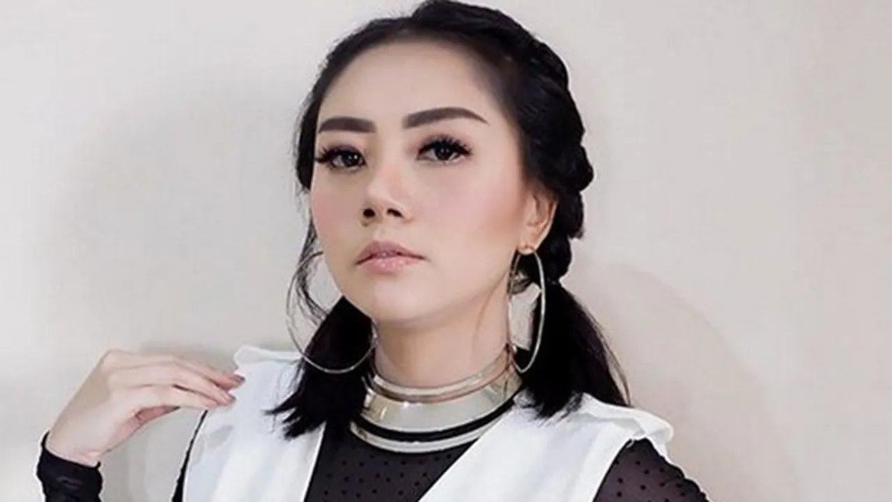 Akhiri Tahun 2018, Iva Lola eks Trio Macan Rilis 2 Lagu Sekaligus