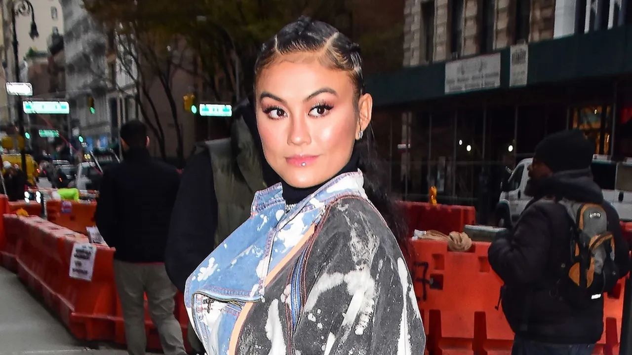 Agnez Mo Buka-bukaan Bareng Deddy Corbuzier Tentang Pro Kontra 'Darah Indonesia'