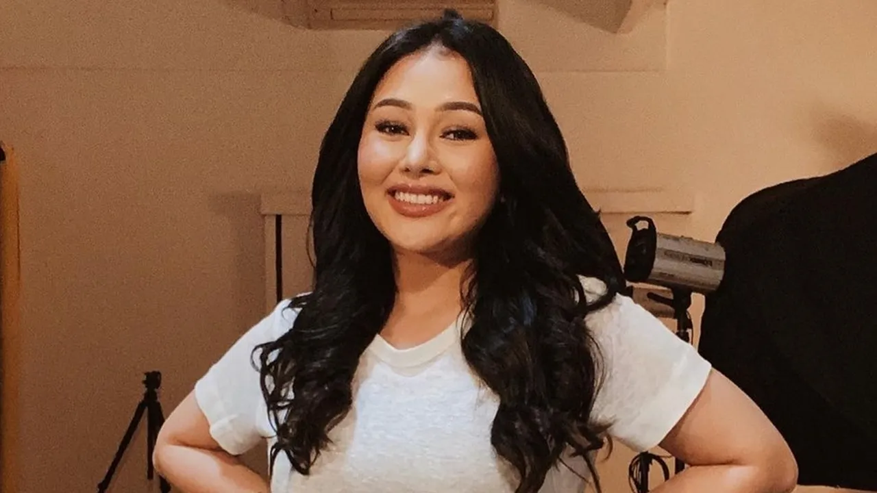 Aktif Berkarya, Cara Mutia Ayu Lanjutkan Hidup Usai Kepergian Glenn Fredly Aktif Berkarya, Cara Mutia Ayu Lanjutkan Hidup Usai Kepergian Glenn Fredly