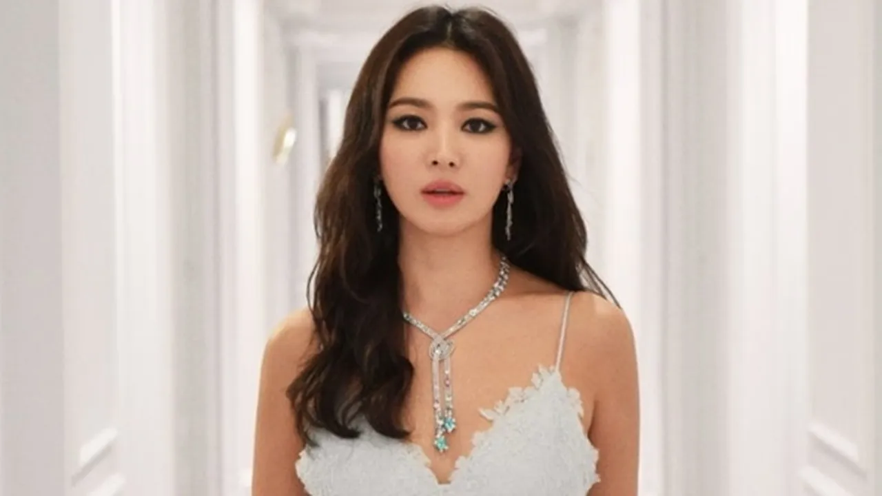 Aktif Lagi di Instagram Pasca Cerai, Ini Komentar dari Song Hye Kyo