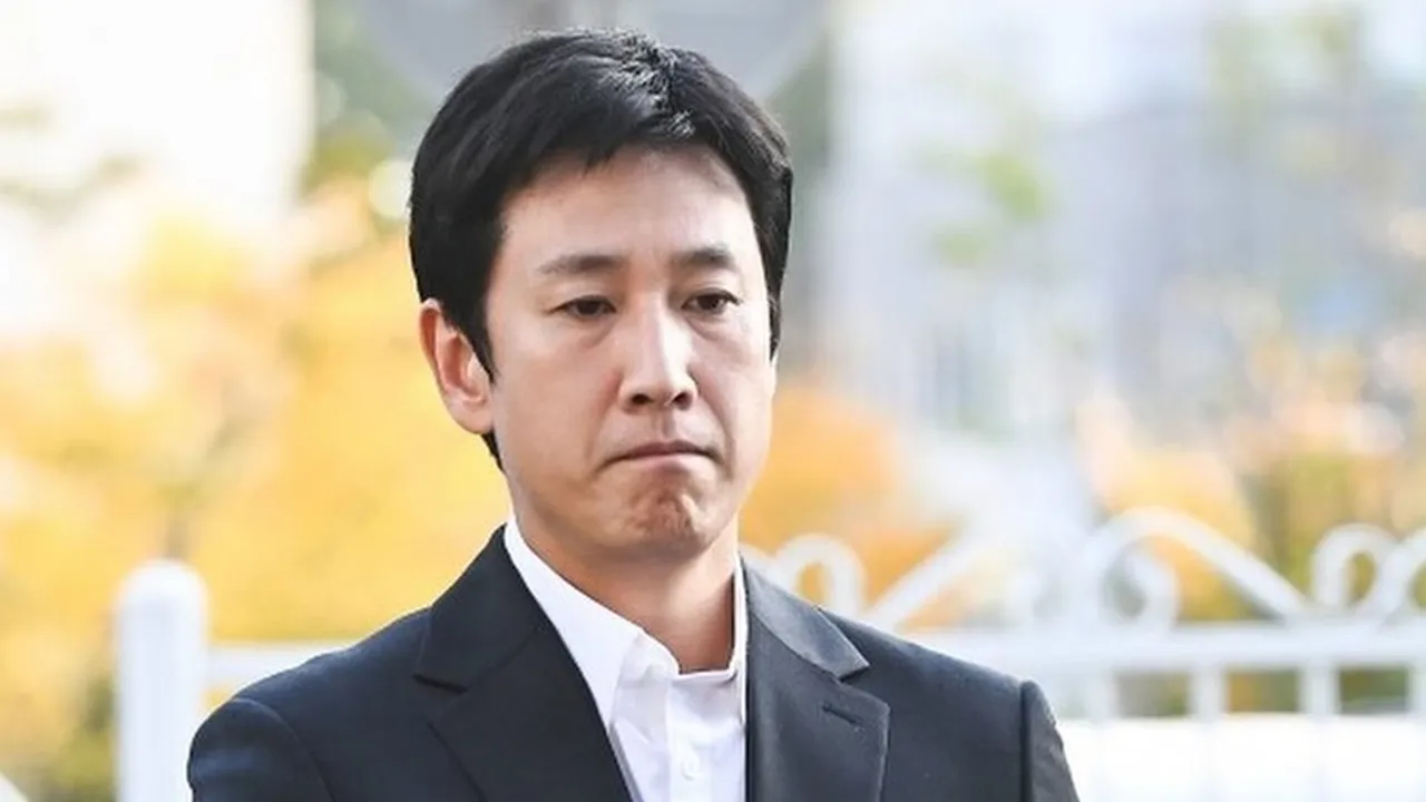 Aktor Lee Sun-kyun Ditemukan Meninggal Dunia di Mobil, Diduga Bunuh Diri
