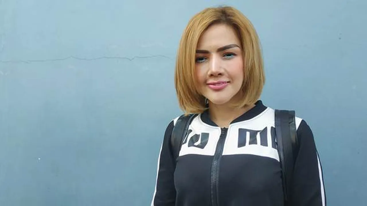 Akun Instagram Bercontreng Biru Barbie Kumalasari Menghilang, Kok Bisa?