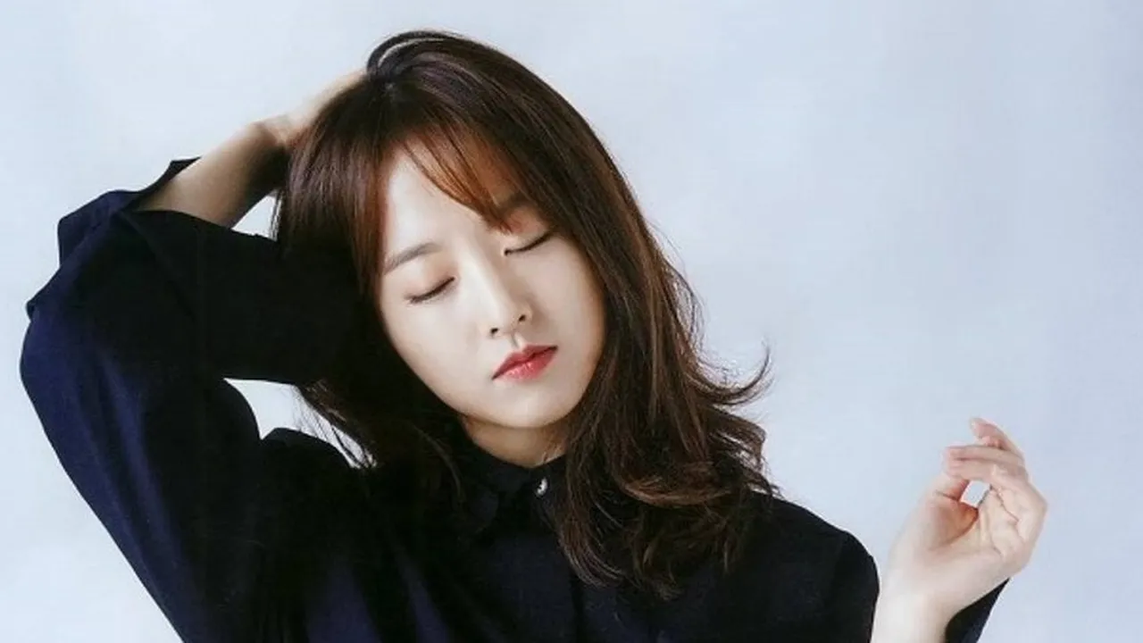 Alami Cedera Serius, Park Bo Young Putuskan Hiatus
