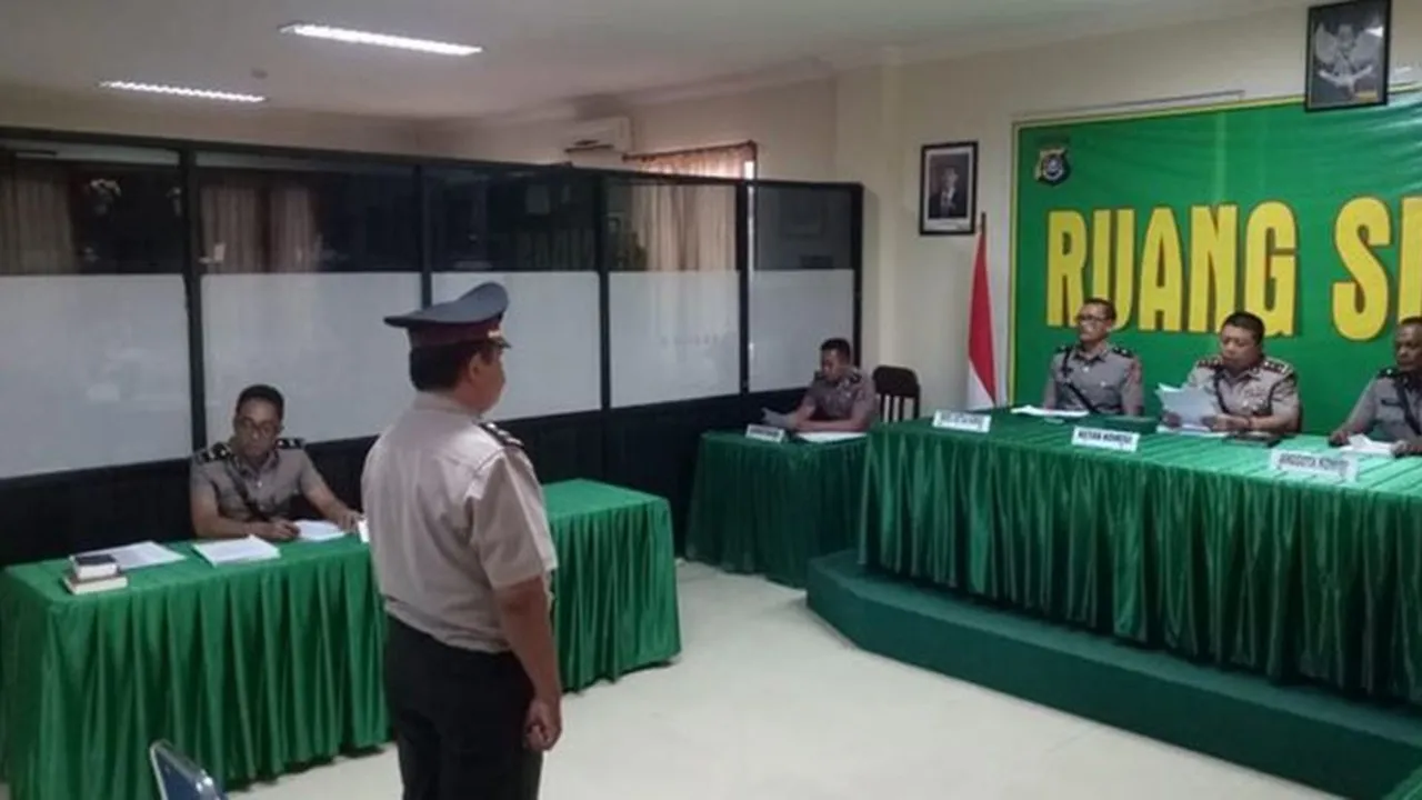 Alasan Anggota Polisi Ini Lebih Pilih Jadi Tukang Ojek Hingga Diberhentikan, Miris!