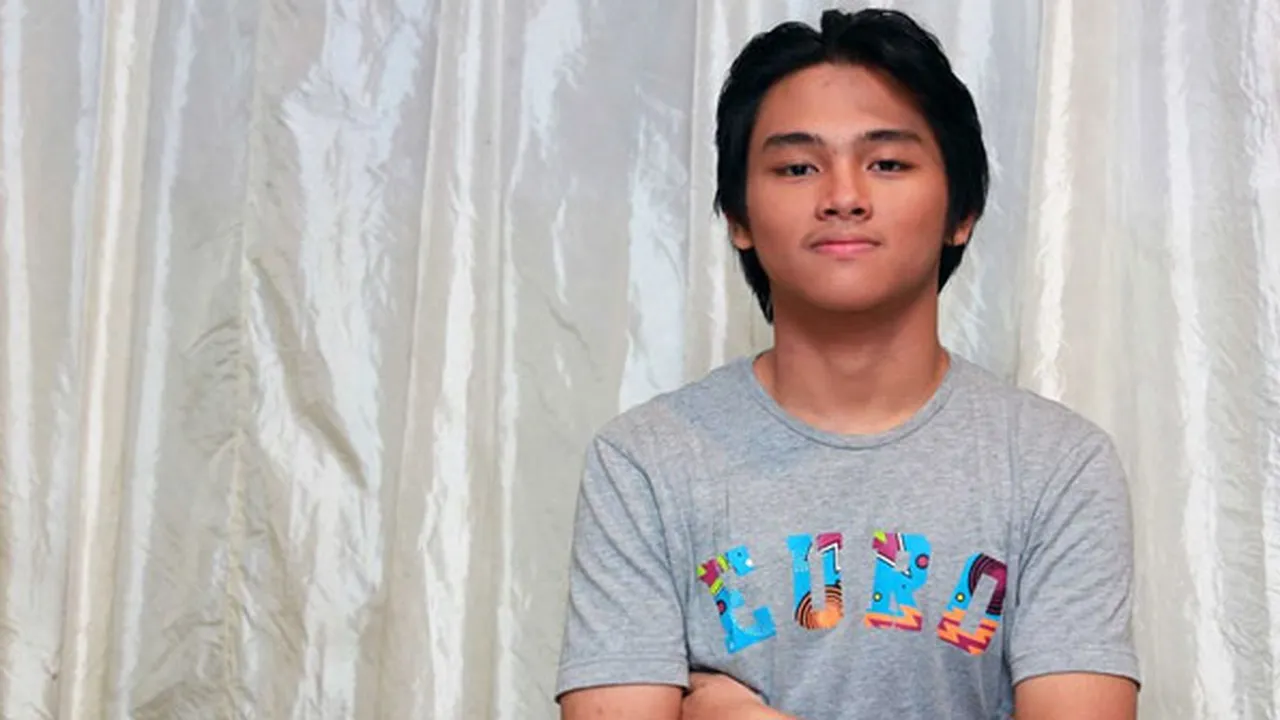 Aldi eks CJR Sampai Menangis Tampil di Konser Natal