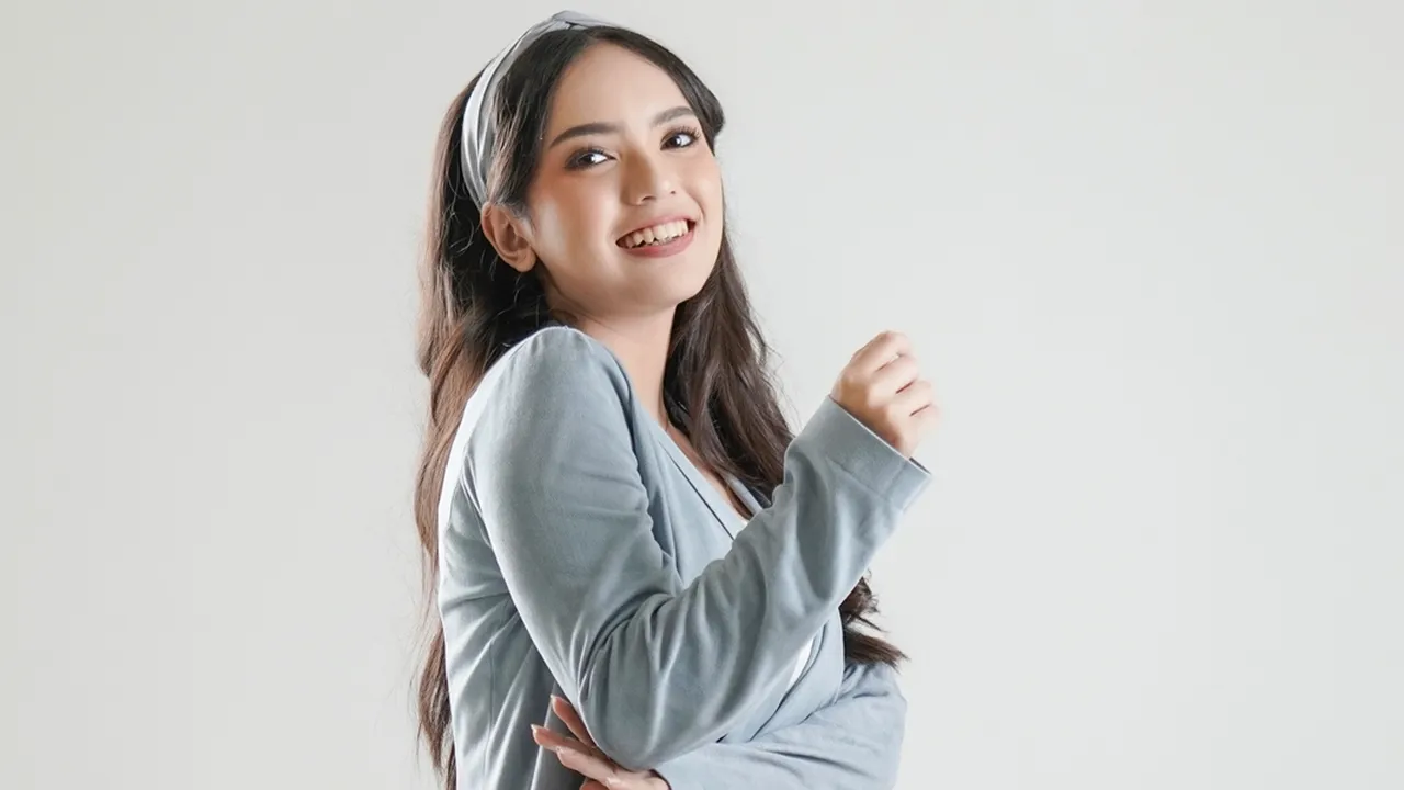 Alisha Dira Rilis Single Debut 'Lebih Dari Sahabat', Ciptaan Sendiri