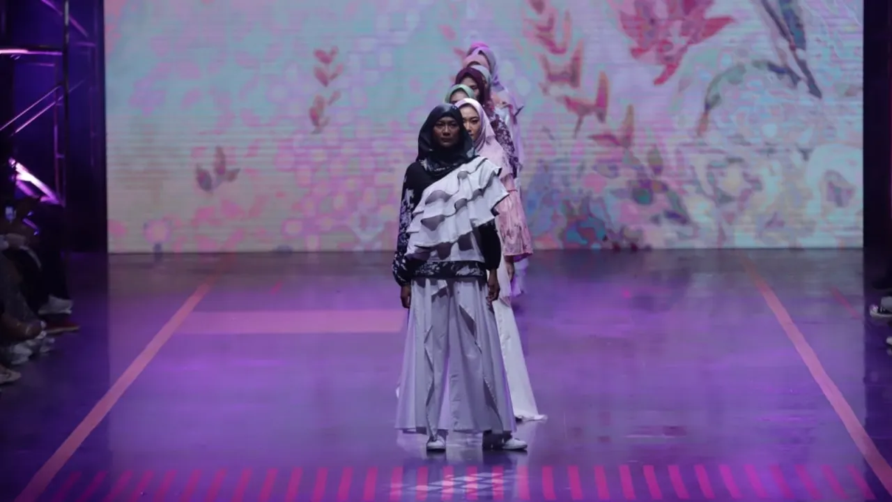 Alona Scarves Berbagi Keindahan Motif Kain Indonesia di SPOTLIGHT