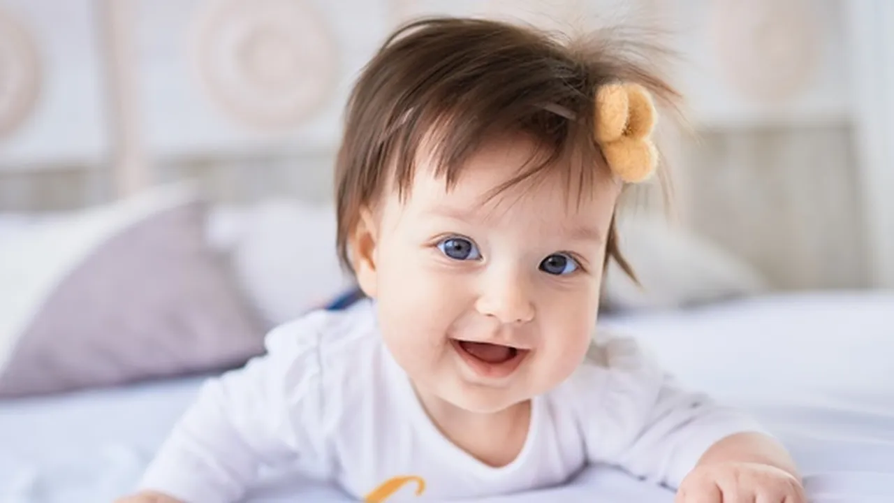 Aman Digunakan, Ini 6 Cara Alami Menebalkan Rambut Bayi