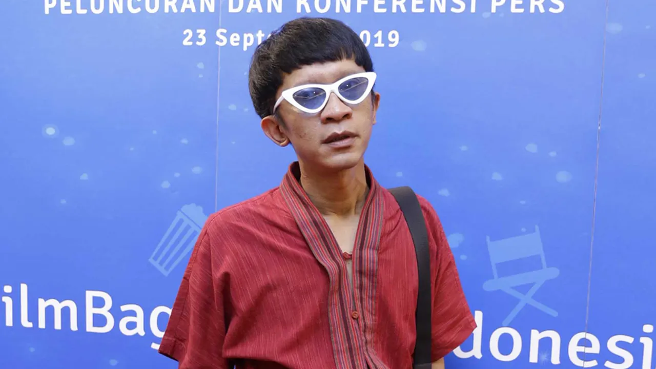 Aming Sindir Halus Artis yang Terkenal Karena Doyan Pamer